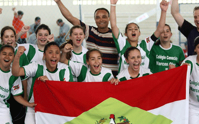 Santa Catarina conquista o ouro no futsal feminino na estreia nas OEs (19 09)